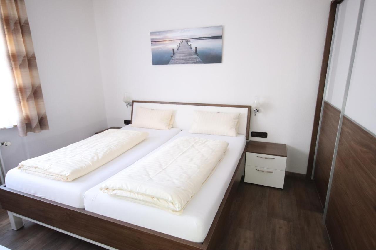 באד קרוצינגן Appartements Biedermeier מראה חיצוני תמונה