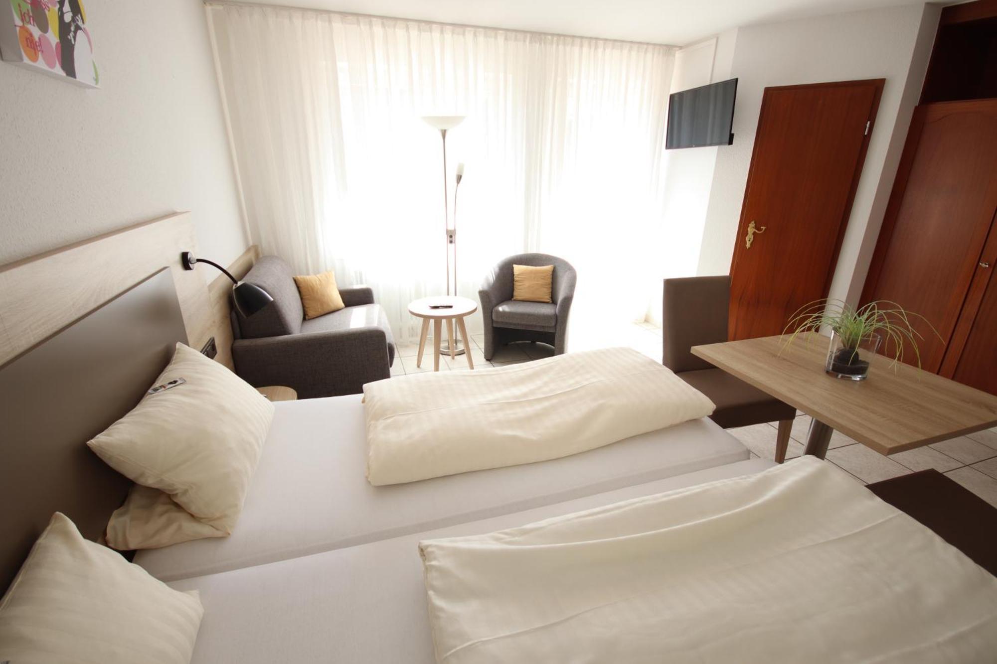 באד קרוצינגן Appartements Biedermeier מראה חיצוני תמונה
