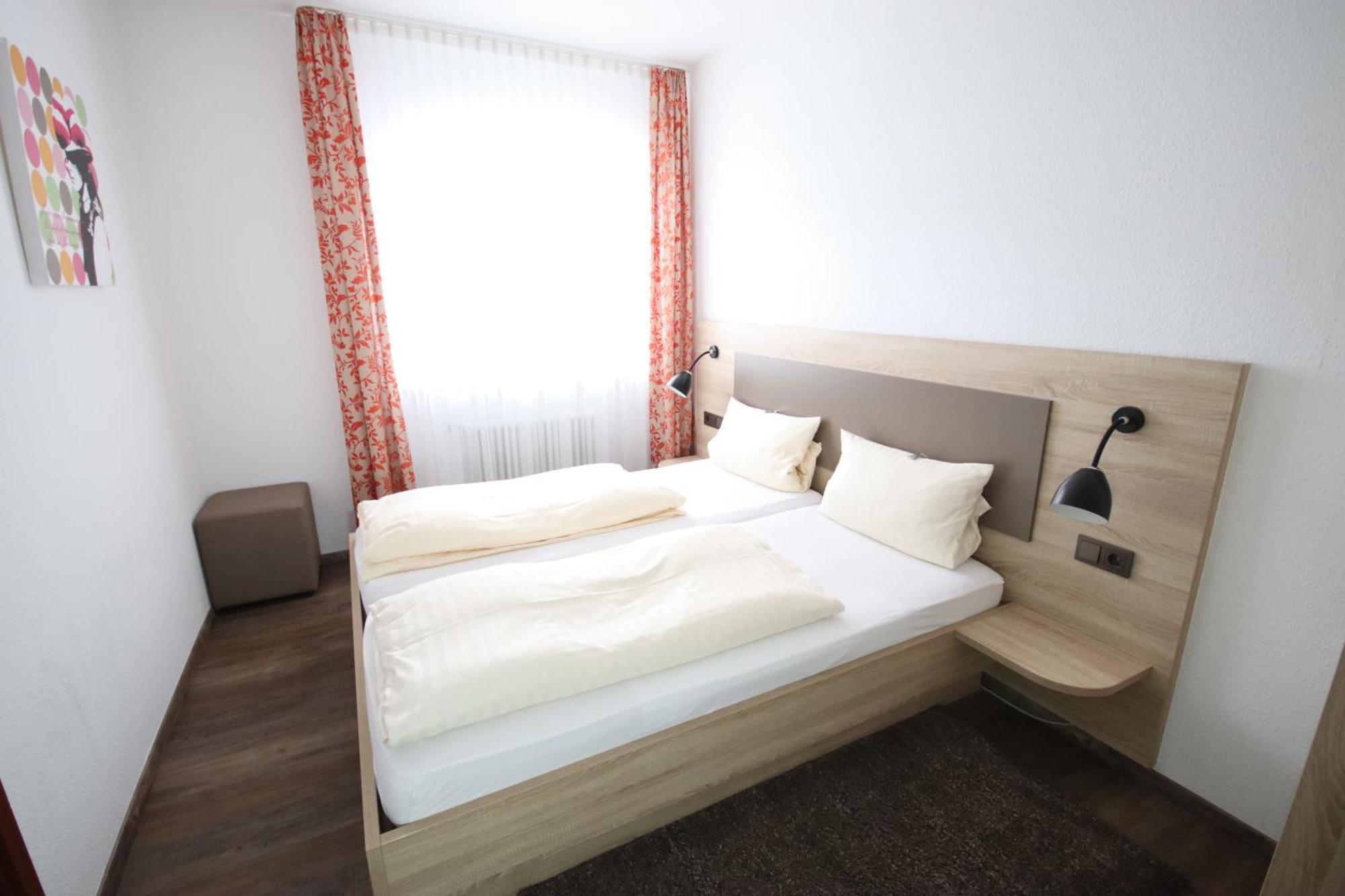 באד קרוצינגן Appartements Biedermeier מראה חיצוני תמונה