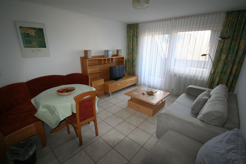 באד קרוצינגן Appartements Biedermeier מראה חיצוני תמונה