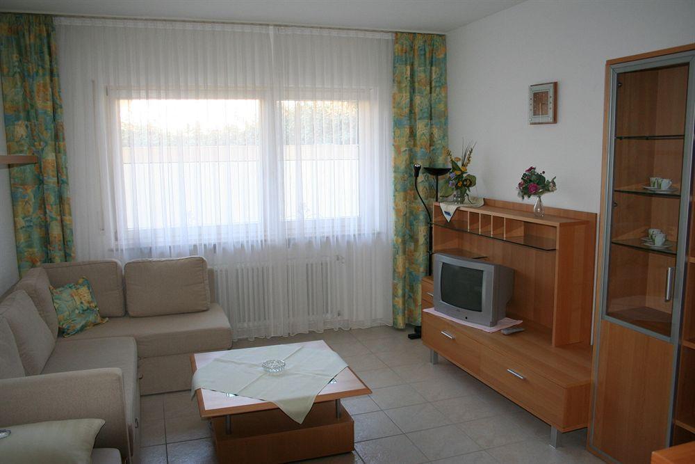 באד קרוצינגן Appartements Biedermeier מראה חיצוני תמונה